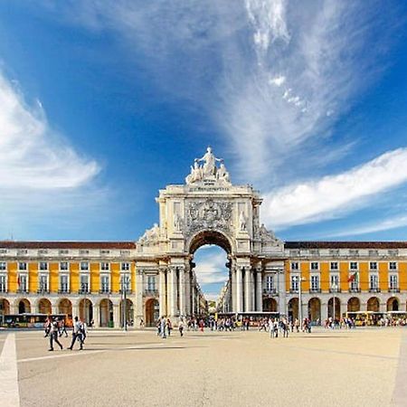 2 Bedroom Apartment For 4 People With Free Public Parking Lisboa Eksteriør bilde