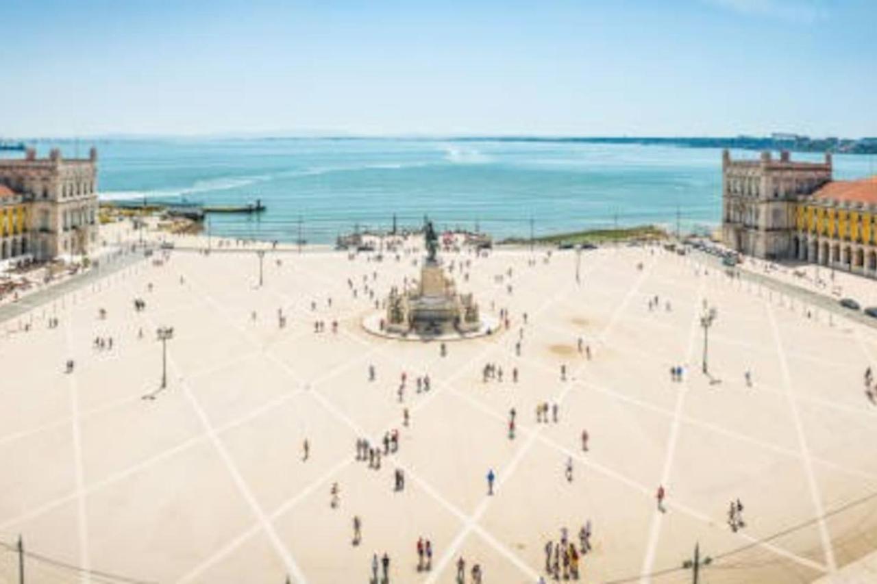 2 Bedroom Apartment For 4 People With Free Public Parking Lisboa Eksteriør bilde