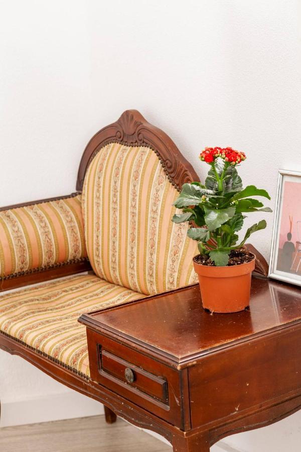 2 Bedroom Apartment For 4 People With Free Public Parking Lisboa Eksteriør bilde